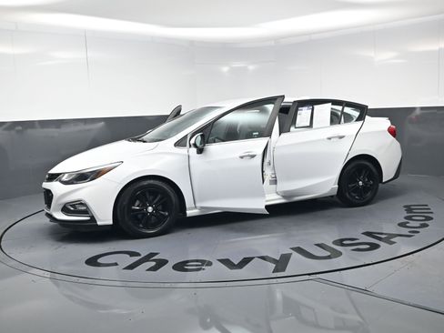 Used 2016 Chevrolet Cruze LT w/ Convenience Package image 23