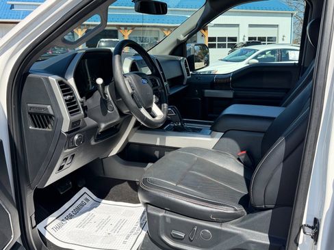 Used 2018 Ford F150 Lariat w/ Equipment Group 502A Luxury AWD/4WD image 13