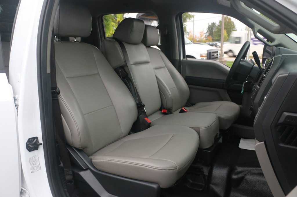 Used 2022 Ford F550 4x4 Crew Cab Super Duty w/ Power Equipment Group image 29