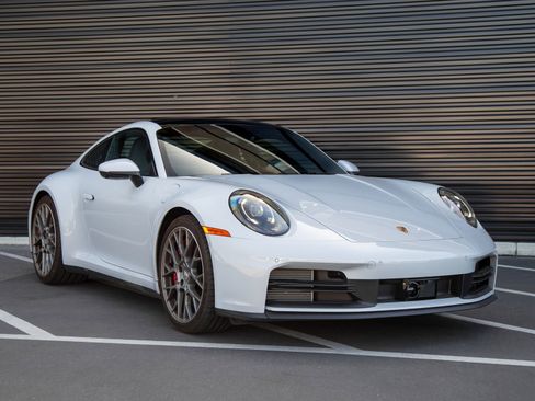 Certified 2026 Porsche 911 Carrera 4S AWD/4WD image 3