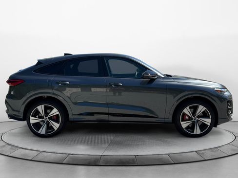New 2026 Audi SQ5 Premium Plus AWD/4WD image 8