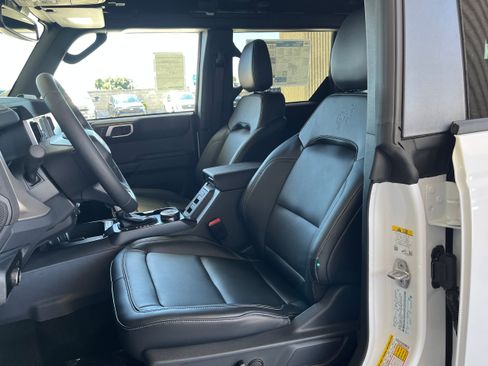New 2026 Ford Bronco Outer Banks AWD/4WD image 6