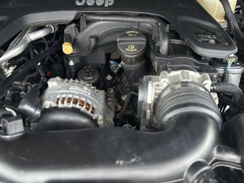 Used 2021 Jeep Gladiator Mojave AWD/4WD image 21