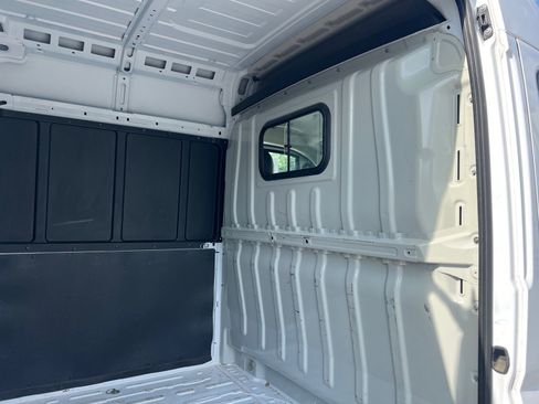 Used 2023 RAM ProMaster 3500 FWD image 4