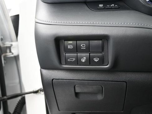 Used 2022 Toyota Highlander Limited AWD/4WD image 25
