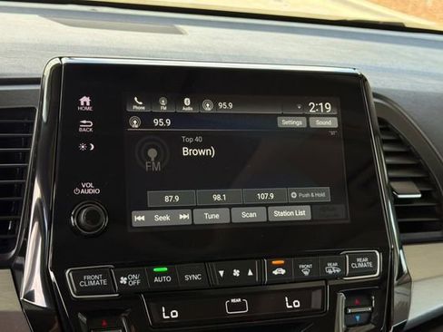 Certified 2024 Honda Odyssey EX-L image 24