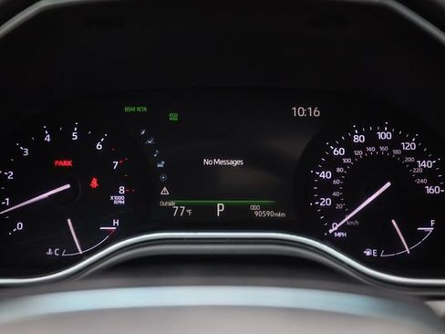 Used 2020 Toyota Avalon XLE w/ Moonroof Package FWD image 27