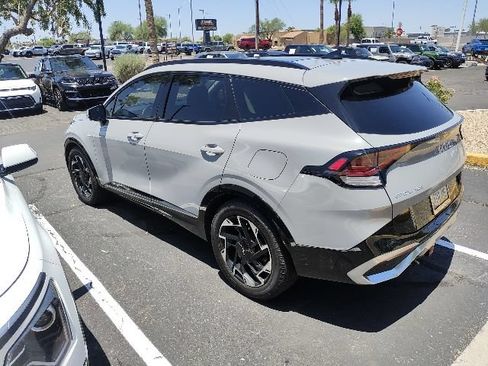 Certified 2023 Kia Sportage SX FWD image 12