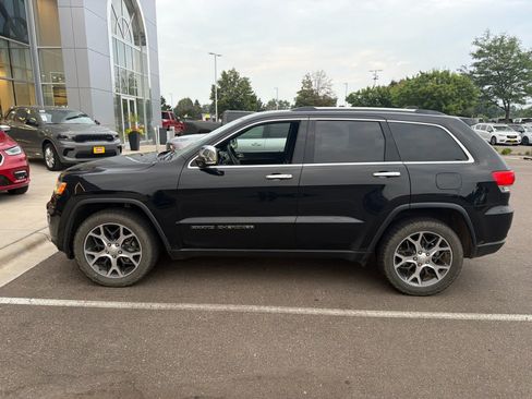 Used 2019 Jeep Grand Cherokee Limited w/ Trailer Tow Group IV AWD/4WD image 4