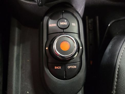 Used 2015 MINI Cooper 2-Door Hardtop FWD image 16