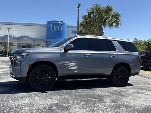 Used 2021 Chevrolet Tahoe LT w/ LT Signature Package image 11