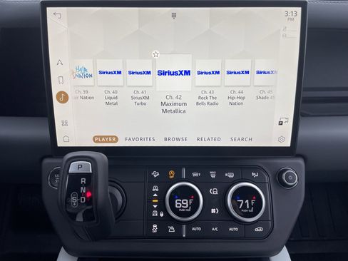 New 2026 Land Rover Defender 110 X-Dynamic SE AWD/4WD image 29