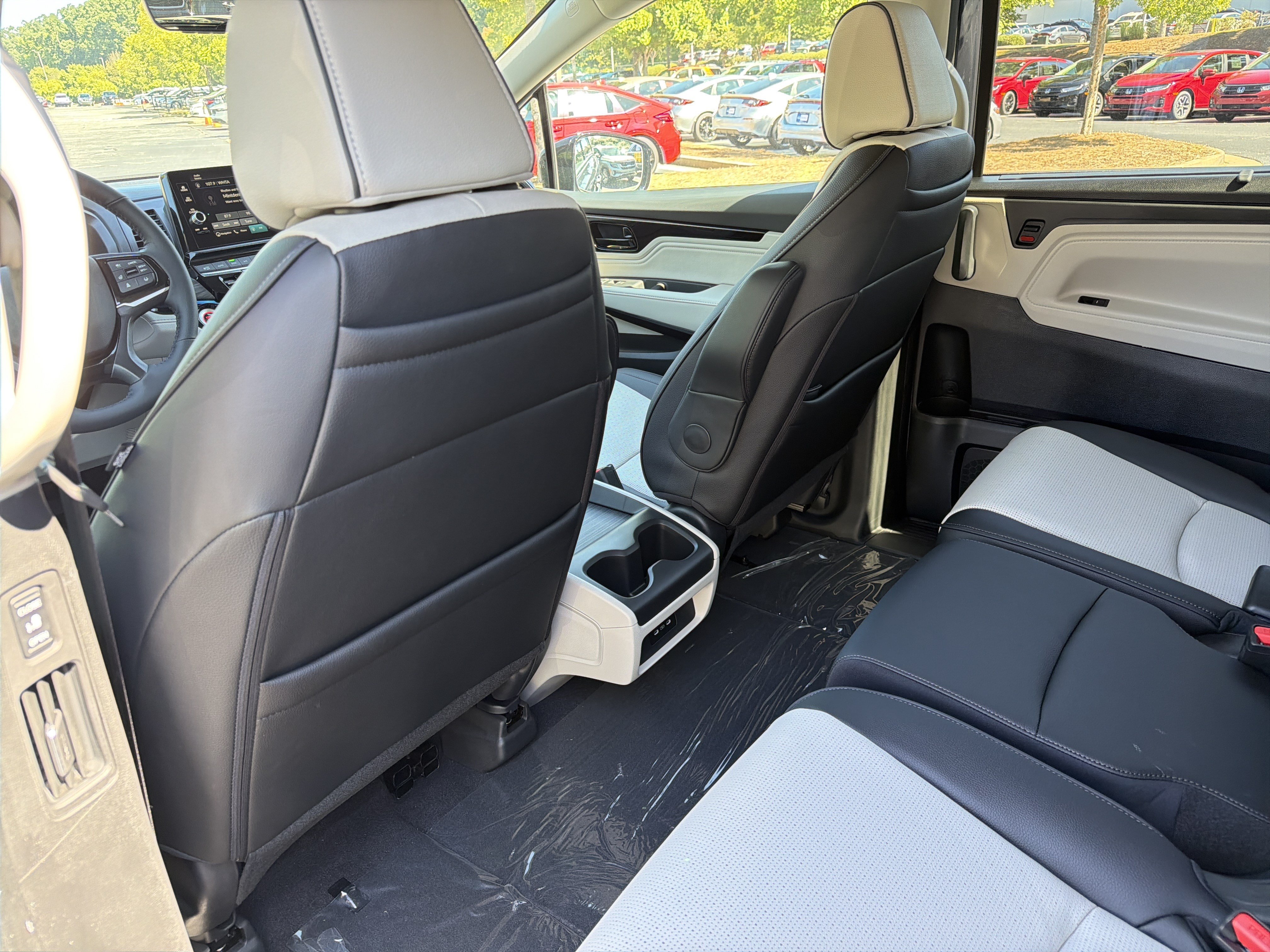 New 2027 Honda Odyssey Elite image 18