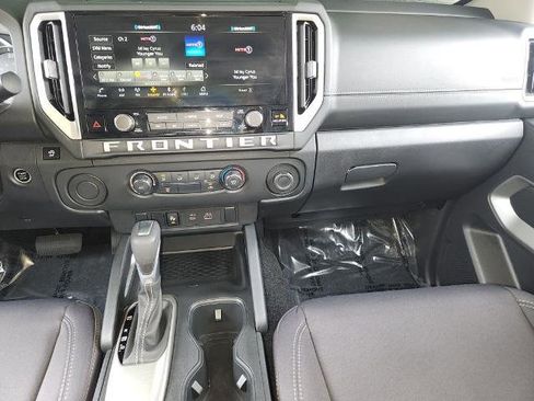 Certified 2025 Nissan Frontier SV RWD image 16