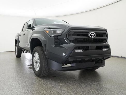 New 2025 Toyota Tacoma SR5 image 33