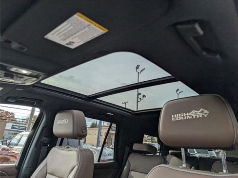 Used 2023 Chevrolet Tahoe High Country image 35