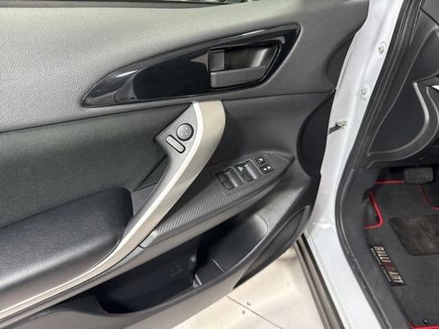 Used 2023 Mitsubishi Eclipse Cross LE AWD/4WD image 10