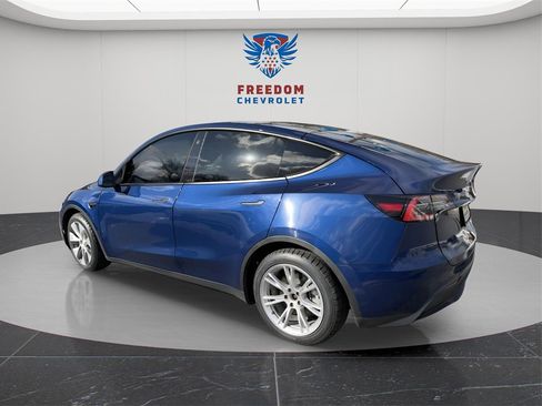 Used 2021 Tesla Model Y Long Range image 3