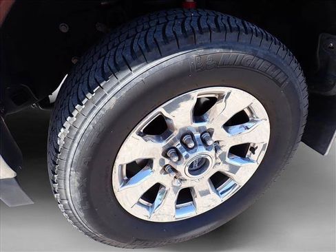 Used 2017 Ford F250 Lariat w/ Lariat Ultimate Package AWD/4WD image 6