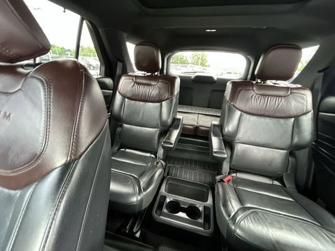 Used 2021 Ford Explorer Platinum w/ Equipment Group 601A AWD/4WD image 14