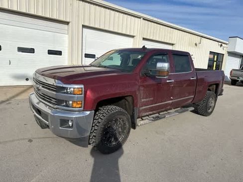 Used 2015 Chevrolet Silverado 2500 LTZ w/ LTZ Plus Package image 15