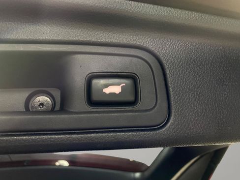 Used 2021 Honda Pilot Touring image 25