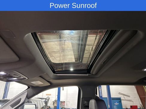 Used 2023 GMC Sierra 2500 Denali w/ Denali Ultimate Package image 6