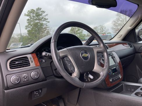 Used 2011 Chevrolet Tahoe LT image 9