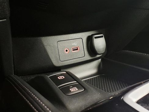 Used 2019 Nissan Rogue SL AWD/4WD image 24