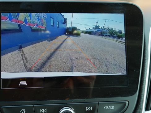 Used 2024 Chevrolet Malibu LT FWD image 24