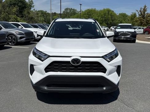 Used 2025 Toyota RAV4 XLE w/ Convenience Package FWD image 2