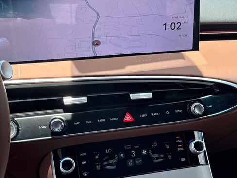 New 2026 Genesis GV70 2.5T Advanced AWD/4WD image 28