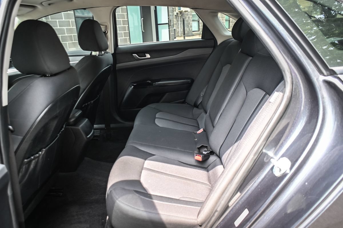 Used 2021 Kia K5 LXS FWD image 13