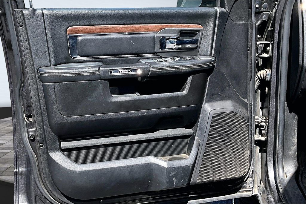 Used 2018 RAM 2500 Laramie AWD/4WD image 11