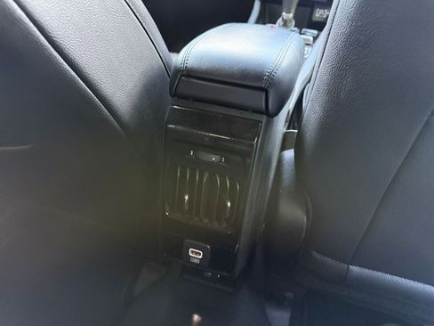 Used 2025 Jeep Compass Limited AWD/4WD image 23