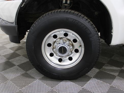 Used 2001 Ford F250 Lariat image 31