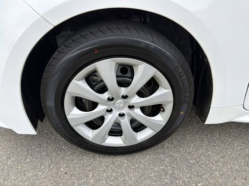 Used 2023 Toyota Corolla LE image 11