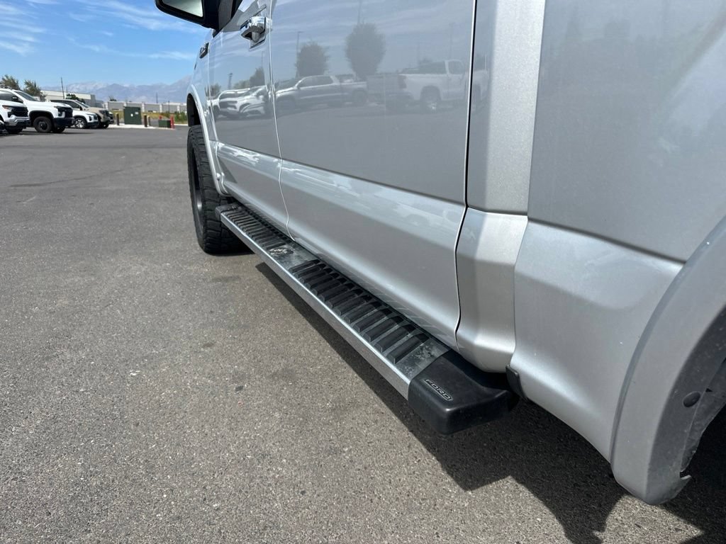 Used 2019 Ford F150 Lariat w/ Equipment Group 502A Luxury AWD/4WD image 8