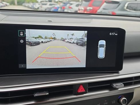 Certified 2025 Kia Sorento S FWD image 24