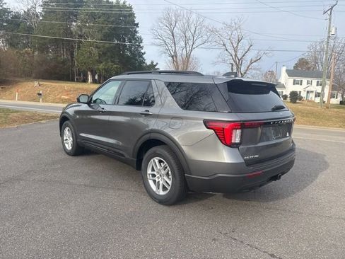 New 2026 Ford Explorer Active image 5