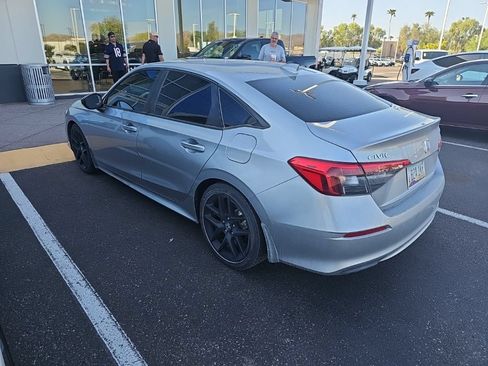 Used 2023 Honda Civic Sport image 4