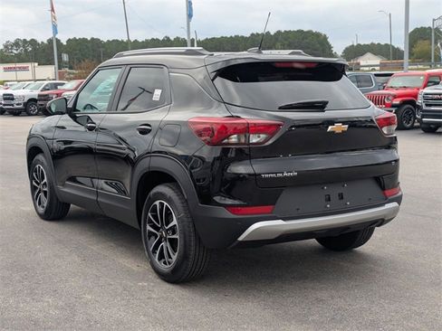 New 2026 Chevrolet TrailBlazer LT w/ Convenience Package image 5