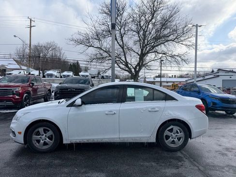 Used 2016 Chevrolet Cruze LT image 6