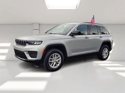 New 2025 Jeep Grand Cherokee Laredo X w/ Luxury Tech Group I