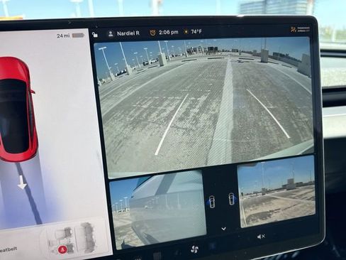 Used 2025 Tesla Model 3 Long Range image 17