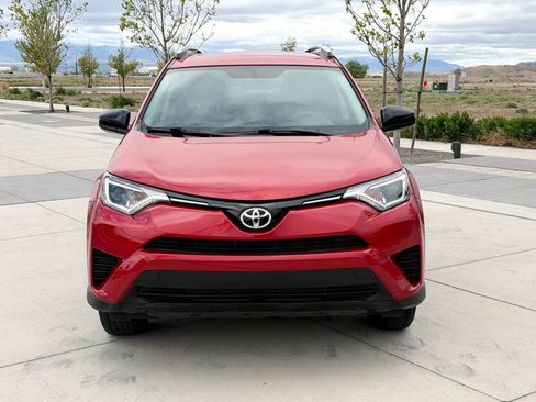 Used 2016 Toyota RAV4 LE AWD/4WD image 2