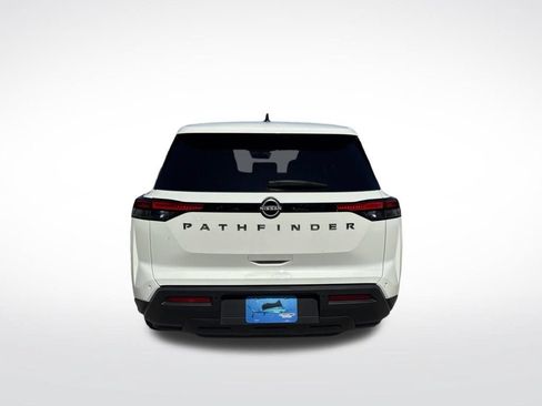 Used 2023 Nissan Pathfinder S FWD image 7