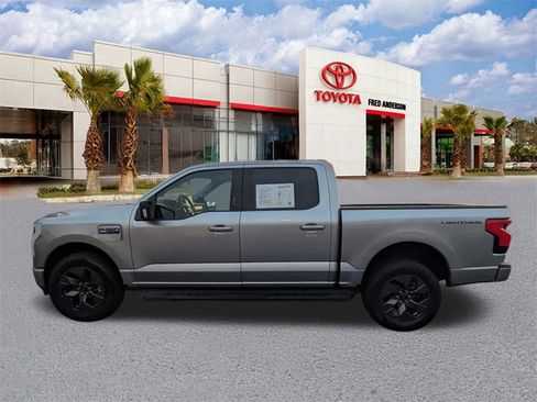 Used 2024 Ford F150 Lightning Flash image 7