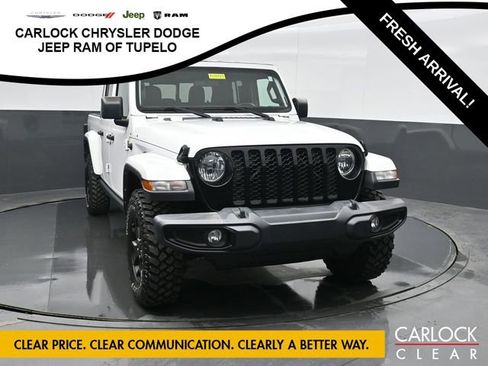 Used 2022 Jeep Gladiator Sport image 6