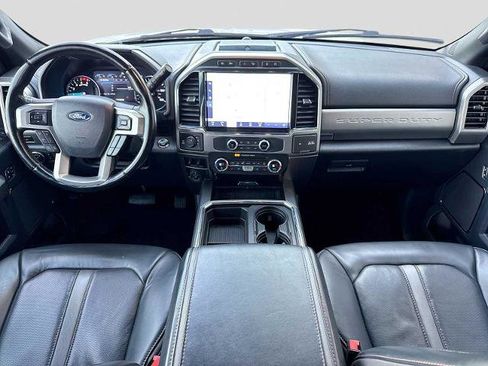 Certified 2022 Ford F250 Platinum w/ FX4 Off-Road Package AWD/4WD image 11